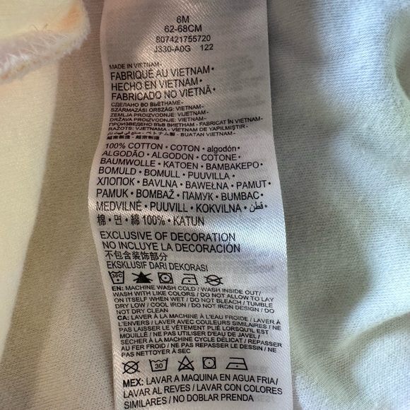 Nike & Under Armor Bundle of 2 Zip Up Footed Onsies Baby Pajamas Size 6 Month - Picture 13 of 15